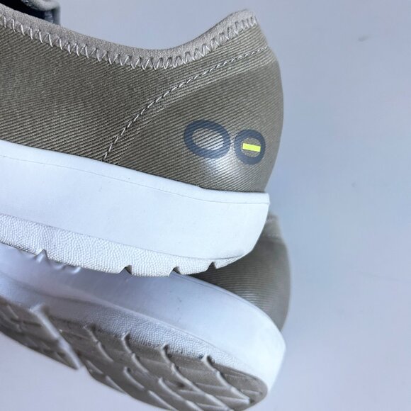 OOFOS Women's OOmg eeZee Low Shoe - Picture 8 of 10